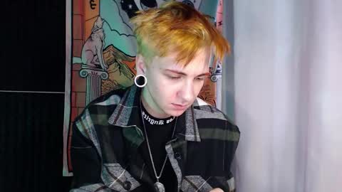 Snapshot of ray_taylorr chatting on 03/14/26, 01:49 Ray online show from 03/14/26, 01:49