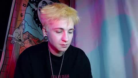 Snapshot of ray_taylorr chatting on 03/16/26, 03:05 Ray online show from 03/16/26, 03:05