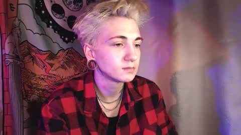 Snapshot of ray_taylorr chatting on 03/28/26, 06:07 Ray online show from 03/28/26, 06:07