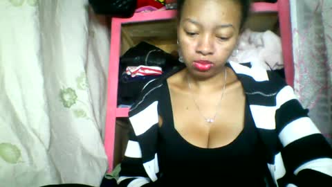 Snapshot of rayana_69 chatting on 06/23/26, 03:26 rayana_69 online show from 06/23/26, 03:26