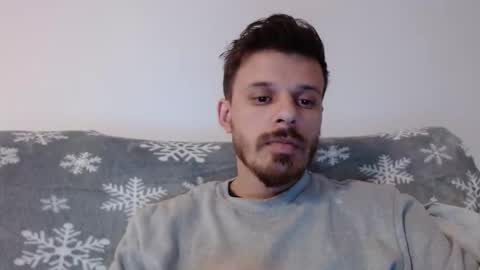 Snapshot of rayann27 chatting on 12/11/24, 02:52 rayan online show from 12/11/24, 02:52