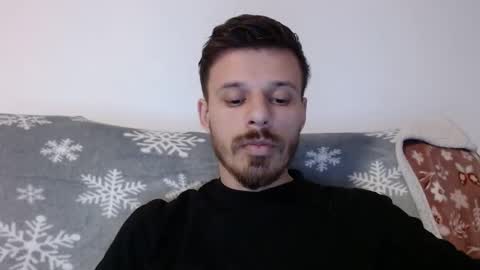 Snapshot of rayann27 chatting on 12/14/24, 02:21 rayan online show from 12/14/24, 02:21