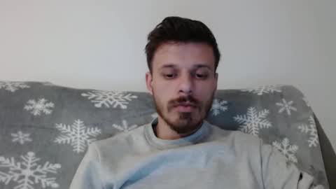 Snapshot of rayann27 chatting on 12/17/24, 02:23 rayan online show from 12/17/24, 02:23