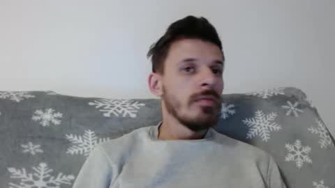 Snapshot of rayann27 chatting on 12/17/24, 11:49 rayan online show from 12/17/24, 11:49