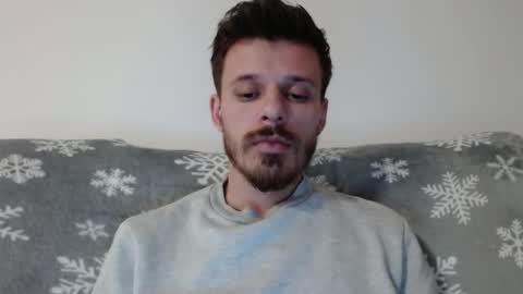 Snapshot of rayann27 chatting on 12/18/24, 03:26 rayan online show from 12/18/24, 03:26