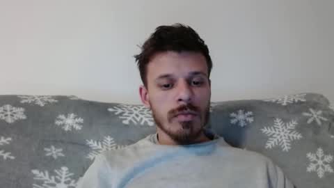 Snapshot of rayann27 chatting on 12/18/24, 10:35 rayan online show from 12/18/24, 10:35