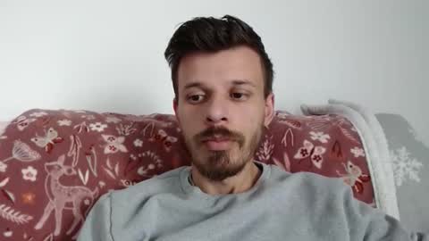 Snapshot of rayann27 chatting on 09/11/25, 09:42 rayan online show from 09/11/25, 09:42