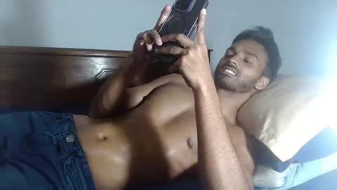 eyan online show from 10/18/25, 03:02