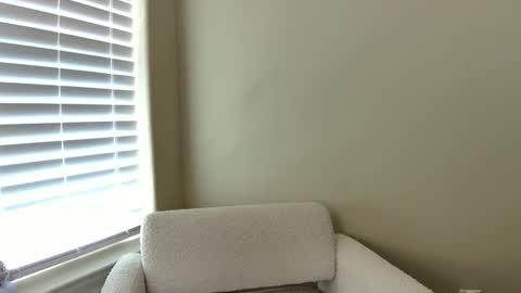 RayBabe online show from 04/28/26, 08:03