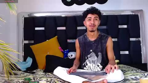 Rayn online show from 01/31/25, 03:44