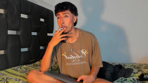 Rayn online show from 10/02/25, 01:45