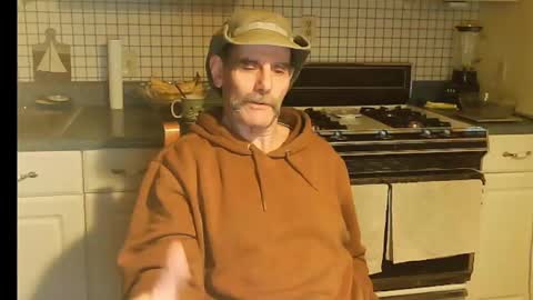 Ray online show from 11/21/25, 11:25