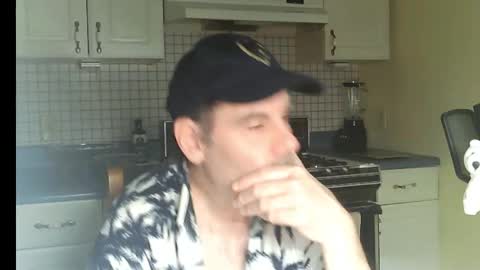 Ray online show from 03/10/26, 06:07