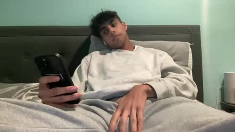 Snapshot of raymondg8596 chatting on 02/04/25, 01:56 raymondg8596 online show from 02/04/25, 01:56