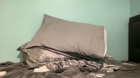 Snapshot of raymondg8596 chatting on 02/07/25, 01:58 raymondg8596 online show from 02/07/25, 01:58