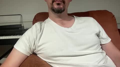 Snapshot of rayos789 chatting on 05/27/26, 03:25 rayos789 online show from 05/27/26, 03:25
