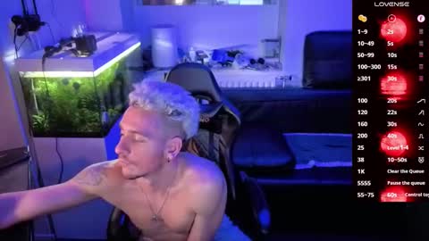 Rayzel online show from 02/17/26, 02:08