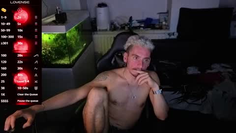 Rayzel online show from 05/03/26, 11:33