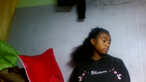Snapshot of razafyela chatting on 07/24/26, 06:50 razafyela online show from 07/24/26, 06:50