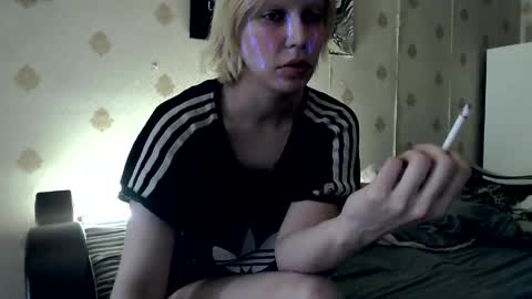 Snapshot of raziel_haze chatting on 05/12/26, 04:31 Yrriel Strife Candy-Demon Caveboy mr. Cringe online show from 05/12/26, 04:31