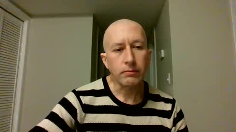 Snapshot of rbtknkstr chatting on 02/23/25, 07:22 rbtknkstr online show from 02/23/25, 07:22