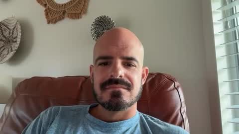 rcskimmer87 online show from 10/23/25, 05:33