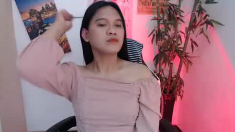 Beth online show from 11/21/25, 07:01