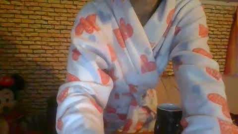 Snapshot of real_coupl3 chatting on 11/23/25, 06:57 real_coupl3 online show from 11/23/25, 06:57