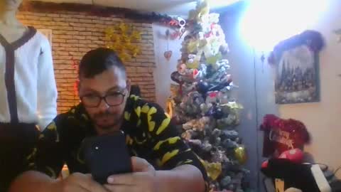 real_coupl3 online show from 12/21/25, 07:04