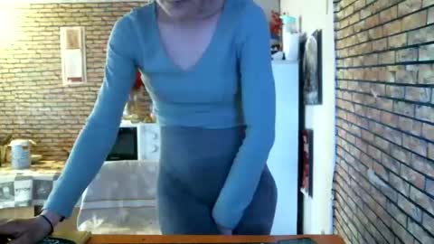 real_coupl3 online show from 03/25/26, 07:25