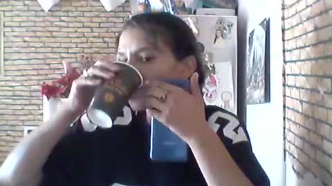 Snapshot of real_coupl3 chatting on 07/09/26, 10:52 real_coupl3 online show from 07/09/26, 10:52