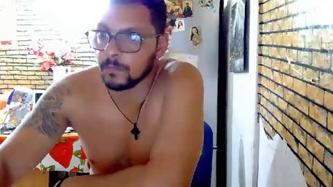 Snapshot of real_coupl3 chatting on 07/20/26, 07:27 real_coupl3 online show from 07/20/26, 07:27