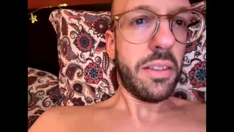 HugeSecret online show from 01/15/26, 03:05