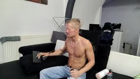 Snapshot of reallyman7 chatting on 12/06/24, 03:08 Ask me online show from 12/06/24, 03:08