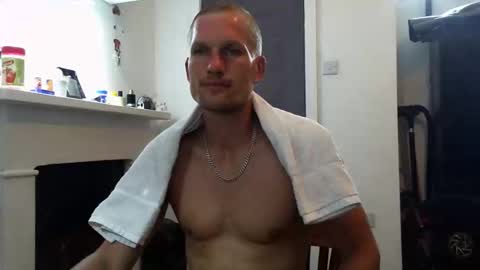 Snapshot of reallyman7 chatting on 05/24/26, 09:42 Ask me online show from 05/24/26, 09:42