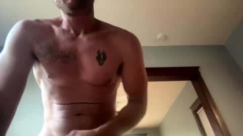 Snapshot of reallyryan8787 chatting on 07/08/26, 12:37 reallyryan8787 online show from 07/08/26, 12:37
