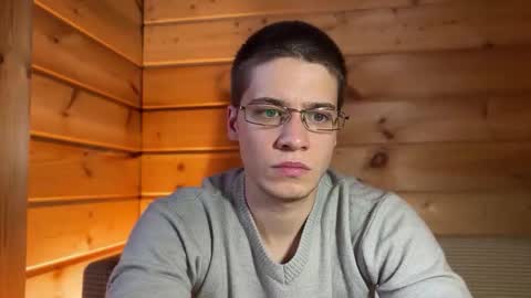 Snapshot of realsupermichael chatting on 12/22/25, 12:35 AliceEve online show from 12/22/25, 12:35