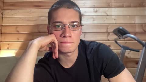 Snapshot of realsupermichael chatting on 01/12/26, 05:40 AliceEve online show from 01/12/26, 05:40