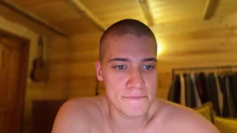 Snapshot of realsupermichael chatting on 02/11/26, 07:19 AliceEve online show from 02/11/26, 07:19