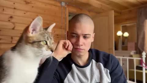 Snapshot of realsupermichael chatting on 03/04/26, 08:42 AliceEve online show from 03/04/26, 08:42