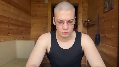 AliceEve online show from 05/01/26, 07:24