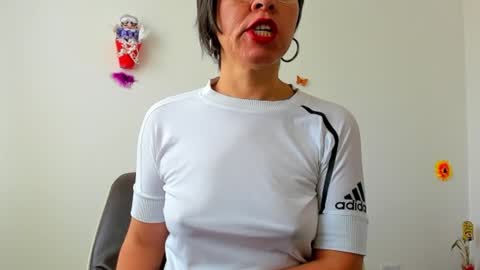 Rebbeca online show from 12/25/24, 12:58