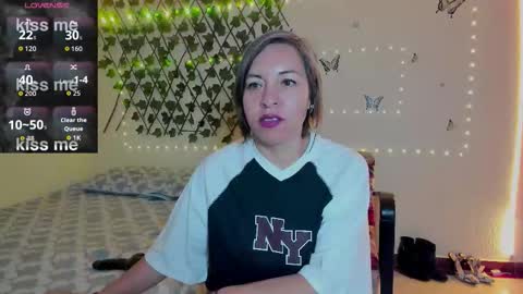 Rebbeca online show from 09/11/25, 10:37