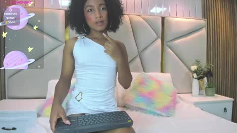 Snapshot of rebeca_brown_ chatting on 05/24/26, 11:37 Rebeca online show from 05/24/26, 11:37