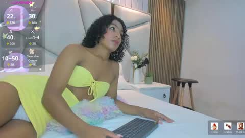 Snapshot of rebeca_brown_ chatting on 05/29/26, 11:52 Rebeca online show from 05/29/26, 11:52