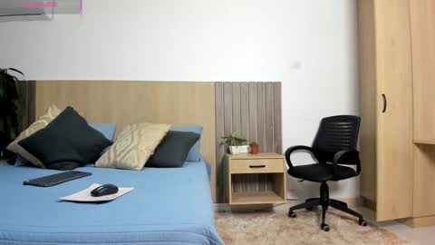 I invite you to my birthday on November 3th  online show from 02/07/26, 09:18