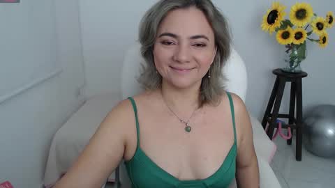 REBECA online show from 09/10/25, 11:54