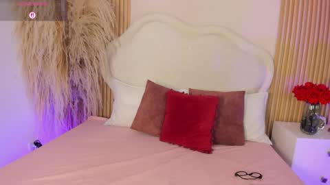 rebeca_taylor_ online show from 03/31/26, 03:30