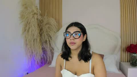 rebeca_taylor_ online show from 04/09/26, 03:17