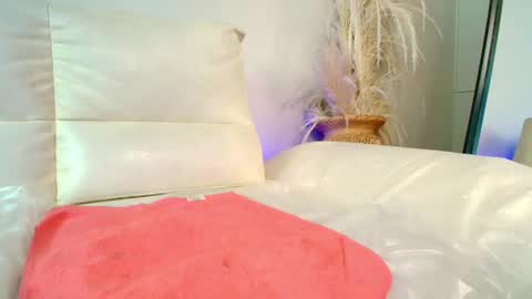 Rebeca Williams online show from 02/27/25, 09:36